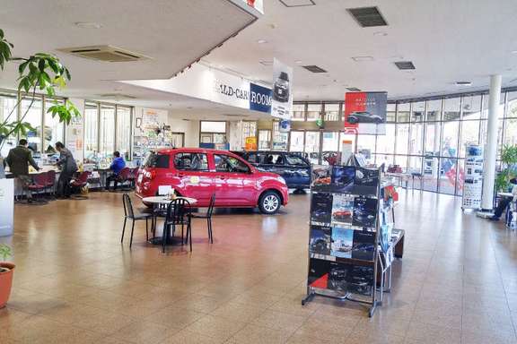 真岡店  トヨタカローラ栃木