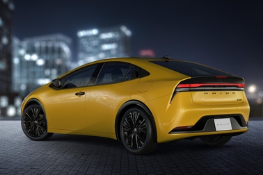 特別仕様車 G プラグインハイブリッド車 “Night Shade”（ベース車両はG プラグインハイブリッド車）